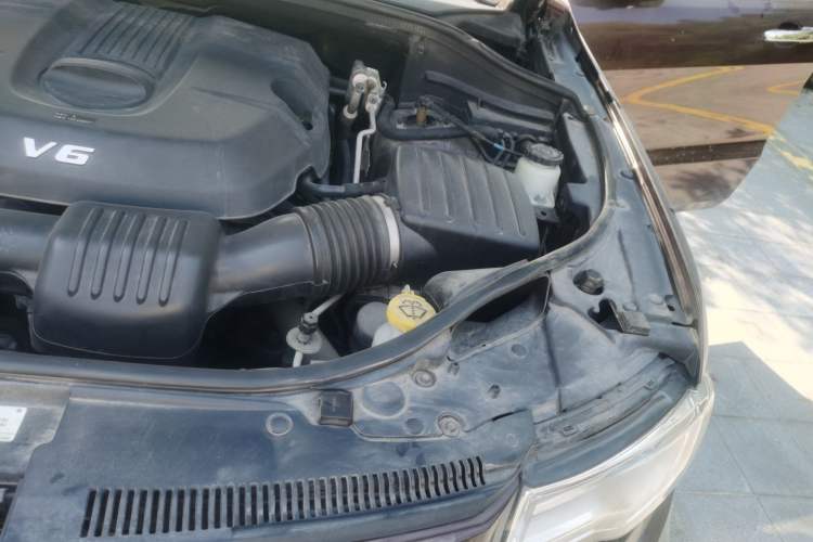 Used Jeep Grand Cherokee 2014 3.0L Flagship Zunyue Edition Engine Bay Left