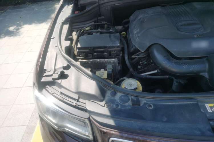 Used Jeep Grand Cherokee 2014 3.0L Flagship Zunyue Edition Engine Bay Right