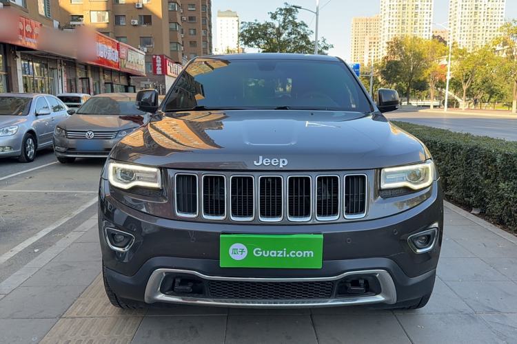 Used Jeep Grand Cherokee 2014 3.0L Comfort Navigation Edition Exterior 1