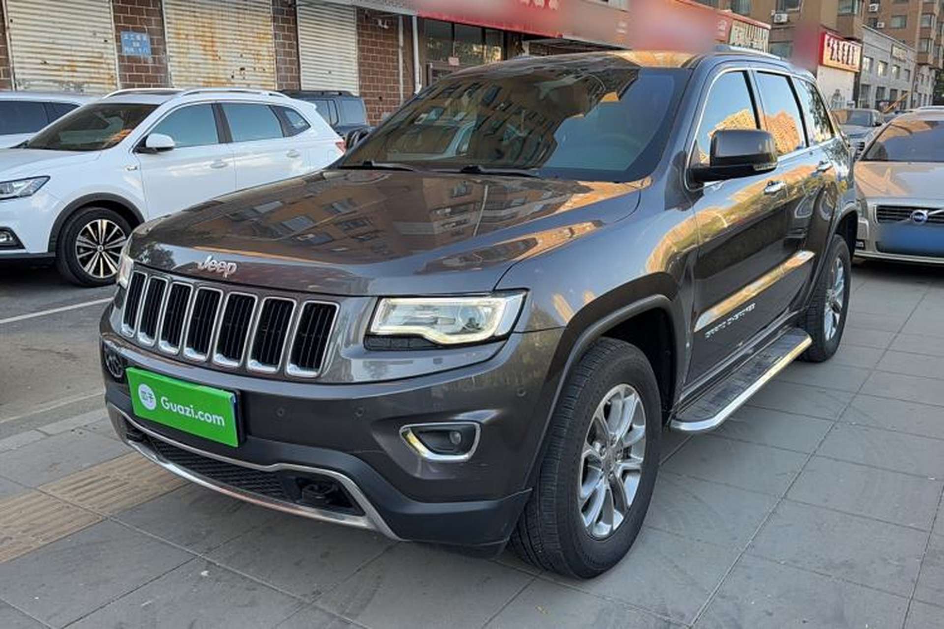 Used Jeep Grand Cherokee 2014 3.0L Comfort Navigation Edition Front Left 45 Deg