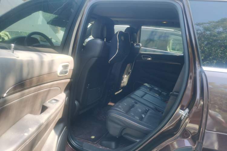 Used Jeep Grand Cherokee 2014 3.0L Flagship Zunyue Edition Left Rear Seat