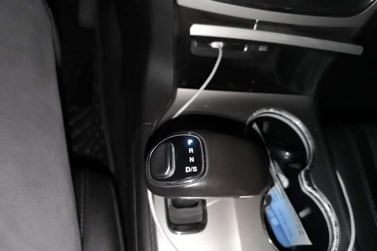 Used Jeep Grand Cherokee 2014 3.6L Flagship Prestige Edition Gear Lever