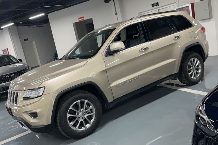 Used Jeep Grand Cherokee 2014 3.0L Comfort Navigation Edition Guazi used car, China used car export, Used car for sale, Used  cars, Cheapest cars for sale