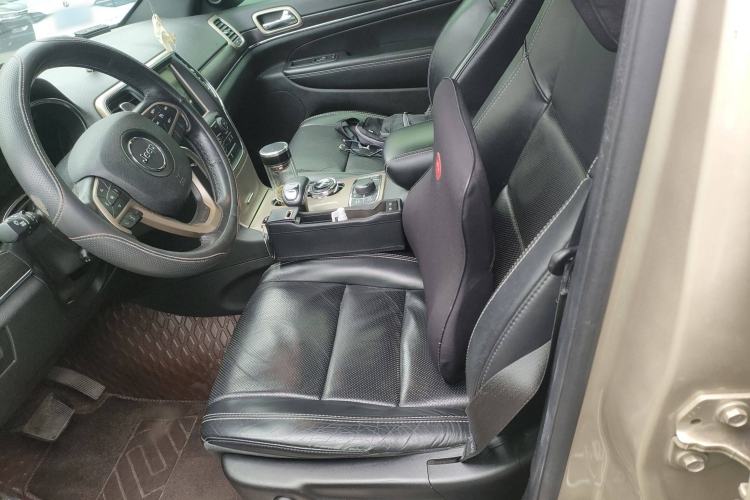 Used Jeep Grand Cherokee 2014 3.6L Elite Navigation Edition Left Front Seat