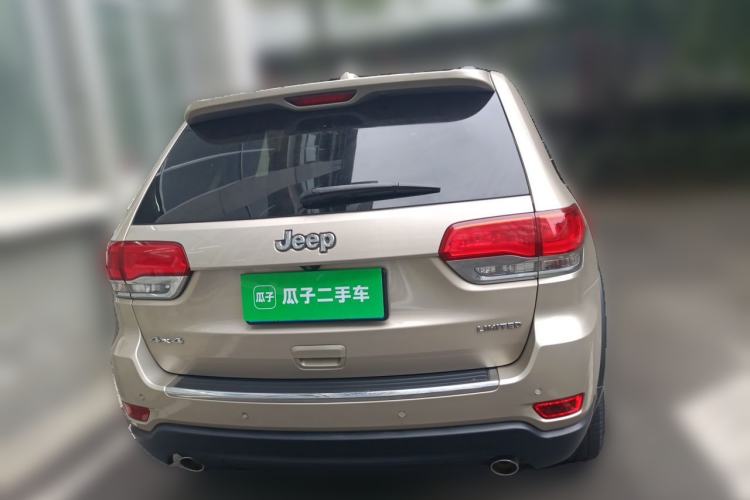 Used Jeep Grand Cherokee 2014 3.6L Elite Navigation Edition Rear
