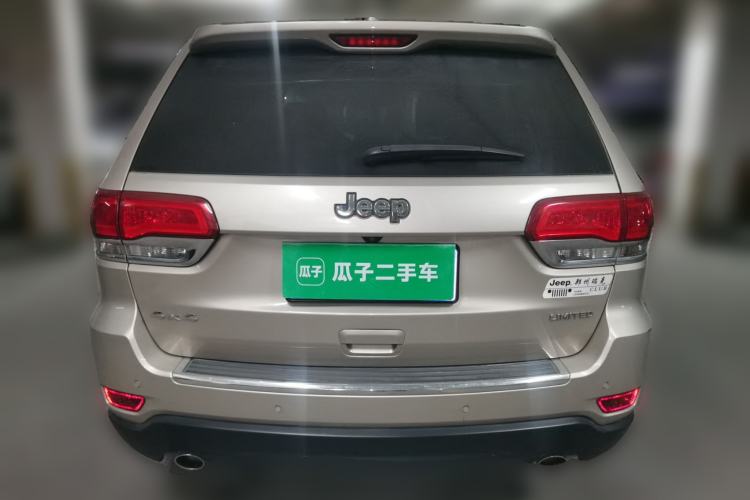 Used Jeep Grand Cherokee 2014 3.6L Elite Navigation Edition Rear