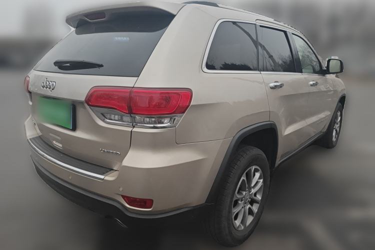 Used Jeep Grand Cherokee 2014 3.6L Elite Navigation Edition Rear Right 45 Deg