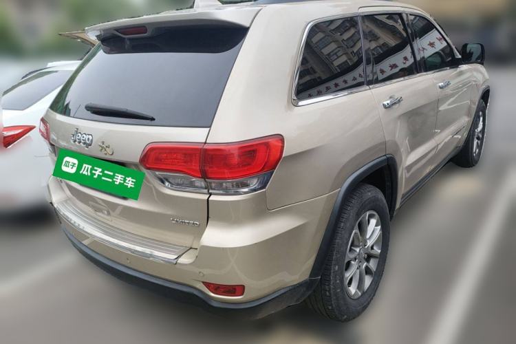 Used Jeep Grand Cherokee 2014 3.6L Elite Navigation Edition Rear Right 45 Deg