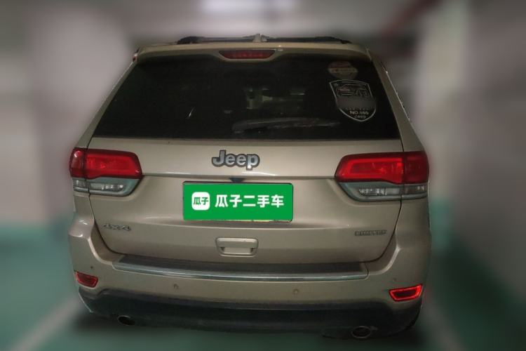 Used Jeep Grand Cherokee 2014 3.6L Elite Navigation Edition Rear