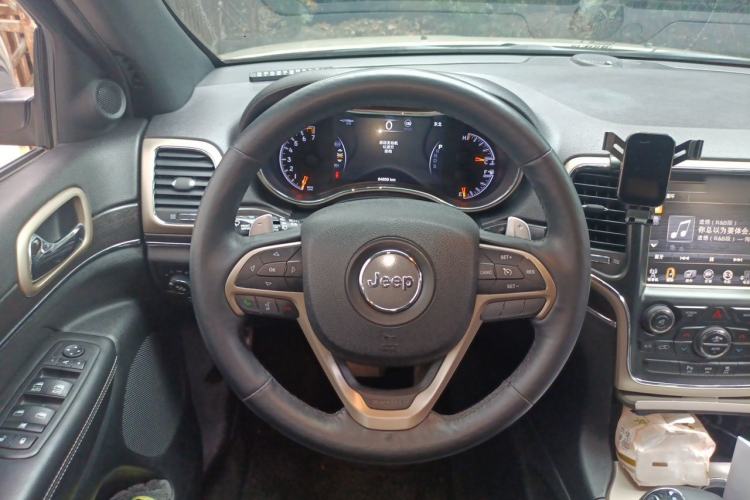 Used Jeep Grand Cherokee 2014 3.6L Elite Navigation Edition Steering Wheel