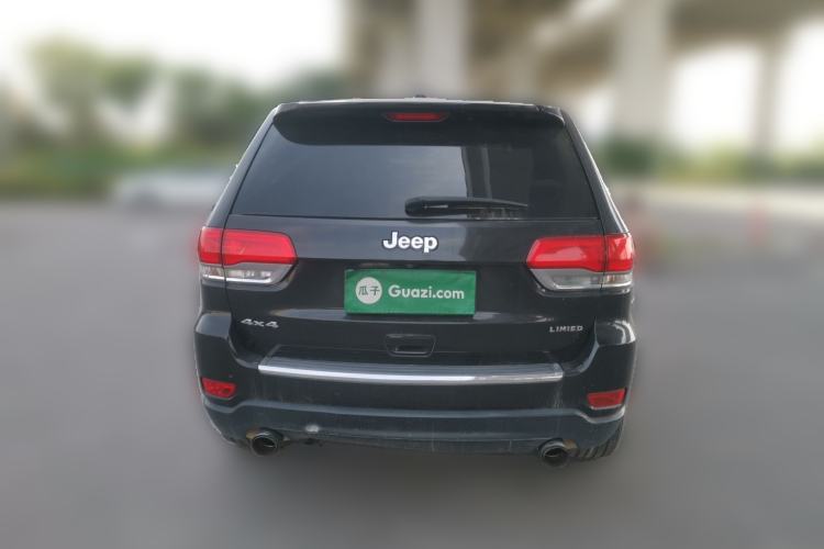 Used Jeep Grand Cherokee 2014 3.0L Comfort Navigation Edition Rear