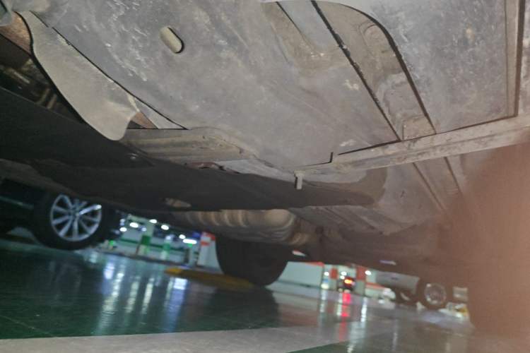 Used Jeep Grand Cherokee 2014 3.6L Elite Navigation Edition Chassis Front Left