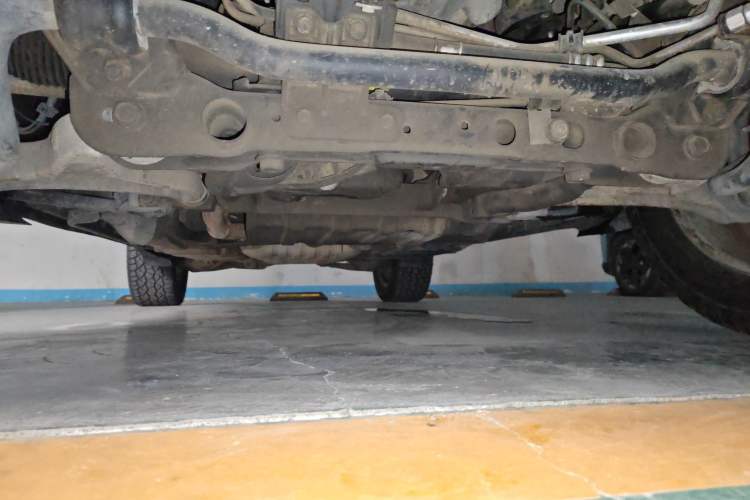 Used Jeep Grand Cherokee 2014 3.6L Comfort Navigation Edition Chassis Front