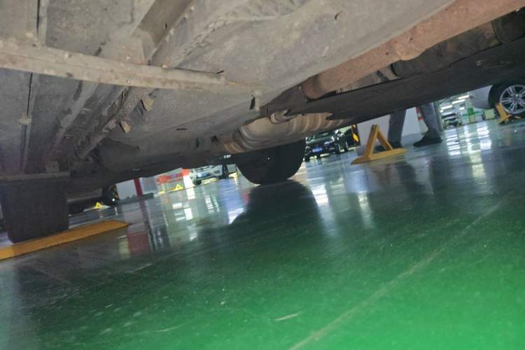 Used Jeep Grand Cherokee 2014 3.6L Elite Navigation Edition Chassis Front Right