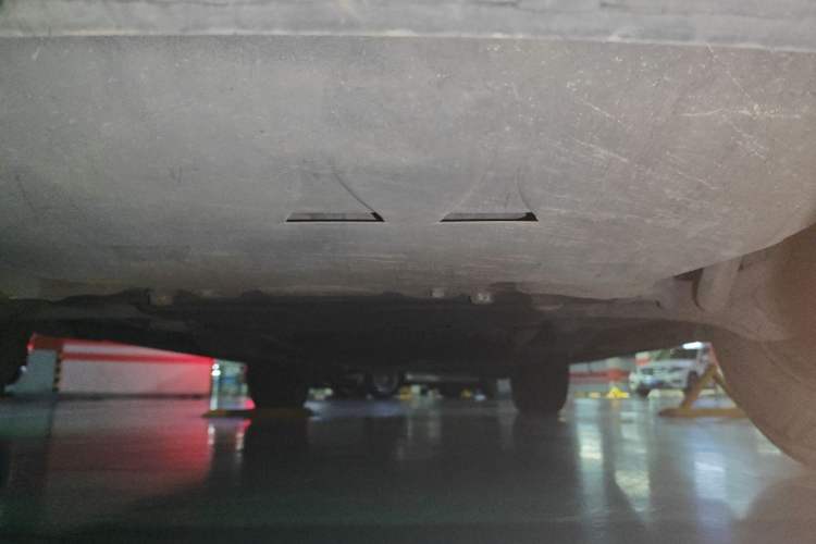 Used Jeep Grand Cherokee 2014 3.6L Elite Navigation Edition Chassis Front