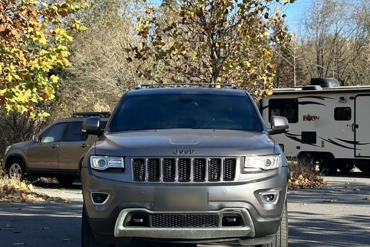 Used Jeep Grand Cherokee 2014 3.0L Comfort Navigation Edition Exterior 1