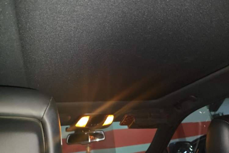 Used Jeep Grand Cherokee 2014 3.6L Elite Navigation Edition Headliner