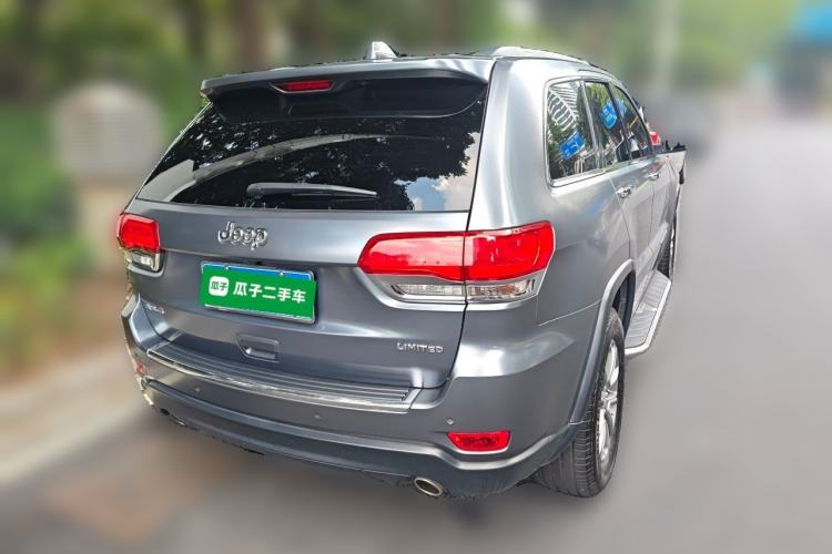 Used Jeep Grand Cherokee 2014 3.6L Elite Navigation Edition Rear Right 45 Deg