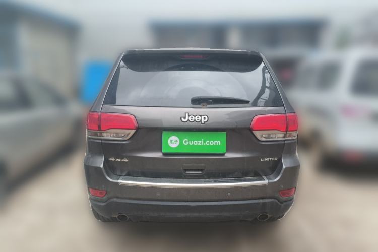 Used Jeep Grand Cherokee 2014 3.0L Comfort Navigation Edition Rear