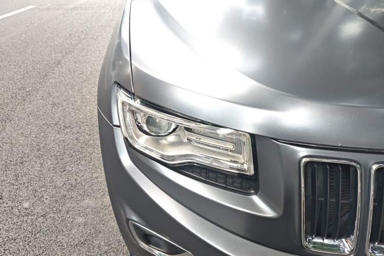 Used Jeep Grand Cherokee 2014 3.6L Elite Navigation Edition Right Front Headlight