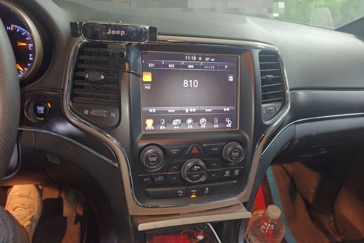 Used Jeep Grand Cherokee 2014 3.0L Comfort Navigation Edition Audio And AC Panel