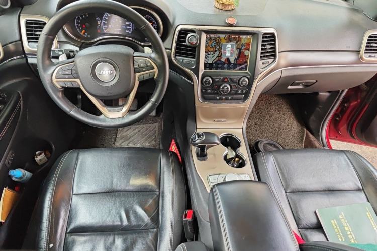 Used Jeep Grand Cherokee 2014 3.0L Comfort Navigation Edition Center Console