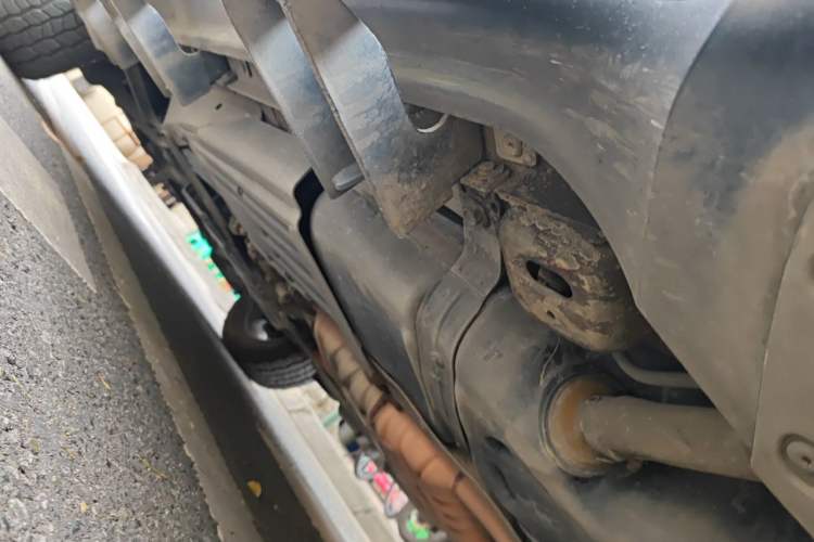 Used Jeep Grand Cherokee 2014 3.0L Comfort Navigation Edition Chassis Rear Left