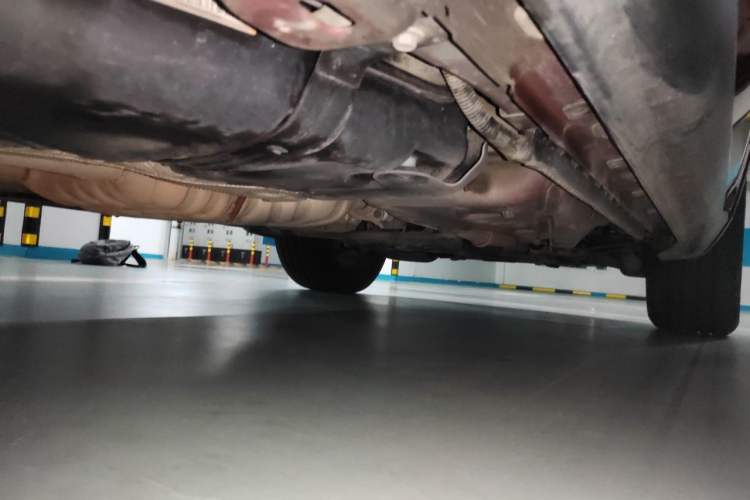 Used Jeep Grand Cherokee 2014 3.6L Elite Navigation Edition Chassis Rear Right