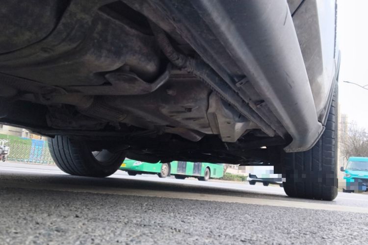 Used Jeep Grand Cherokee 2014 3.0TD Diesel Comfort Navigation Version Chassis Rear Right