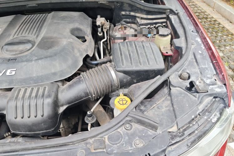 Used Jeep Grand Cherokee 2014 3.6L Elite Navigation Edition Engine Bay Left