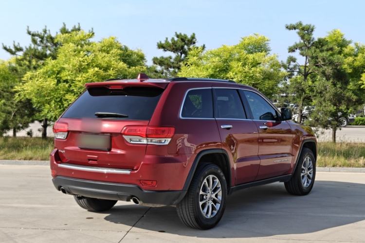 Used Jeep Grand Cherokee 2014 3.6L Elite Navigation Edition Exterior 4