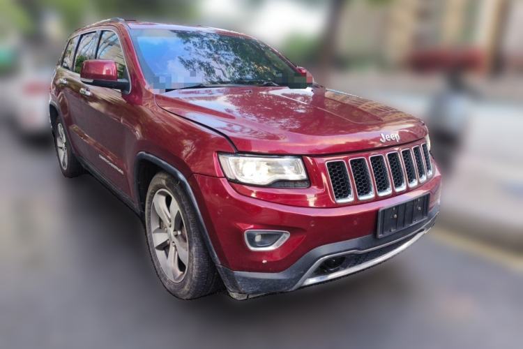 Used Jeep Grand Cherokee 2014 3.6L Elite Navigation Edition Front Right 45 Deg