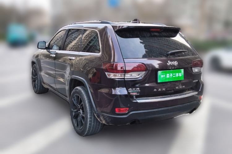 Used Jeep Grand Cherokee 2014 3.0TD Diesel Comfort Navigation Version Rear Left 45 Deg