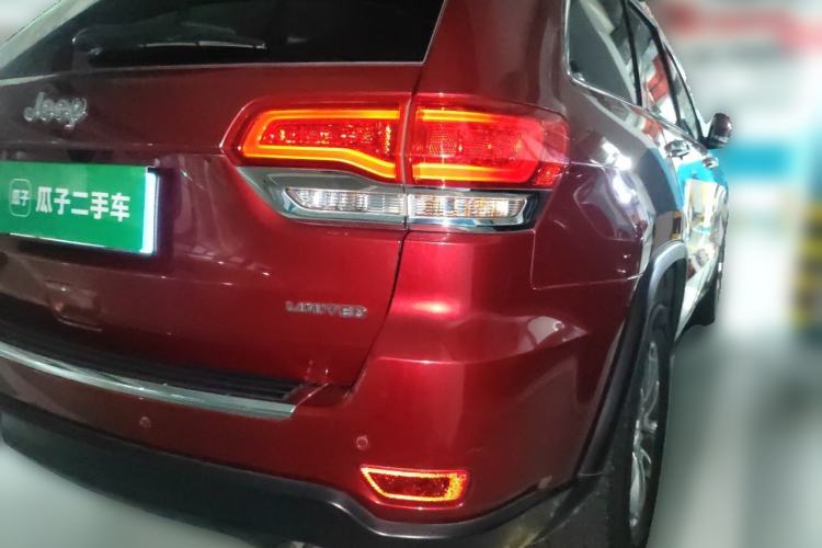 Used Jeep Grand Cherokee 2014 3.6L Elite Navigation Edition Rear Right 45 Deg