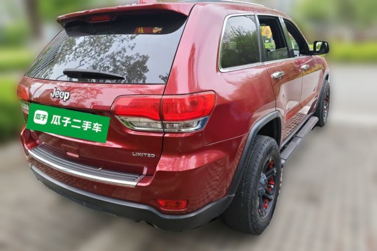 Used Jeep Grand Cherokee 2014 3.6L Elite Navigation Edition Rear Right 45 Deg