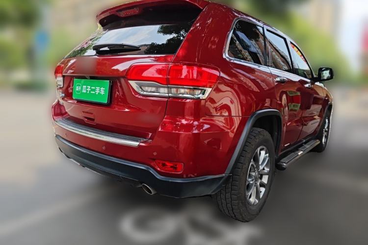 Used Jeep Grand Cherokee 2014 3.0L Comfort Navigation Edition Rear Right 45 Deg