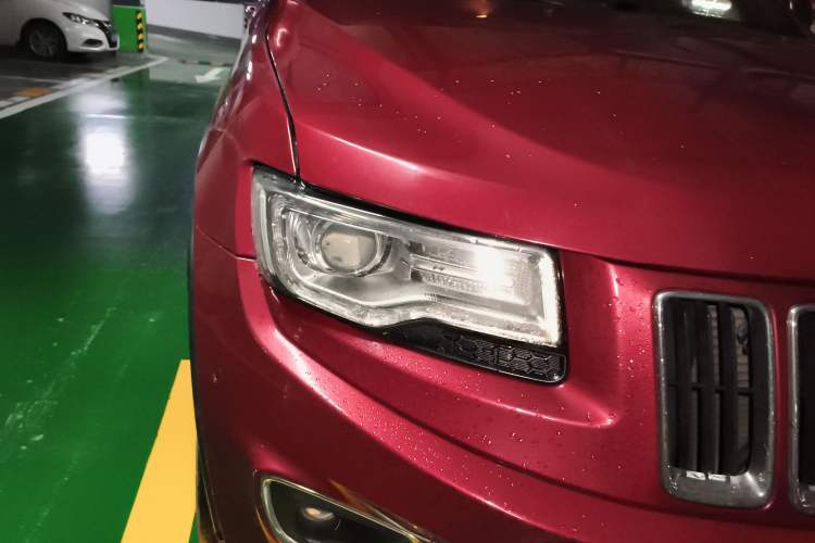 Used Jeep Grand Cherokee 2014 3.6L Elite Navigation Edition Right Front Headlight