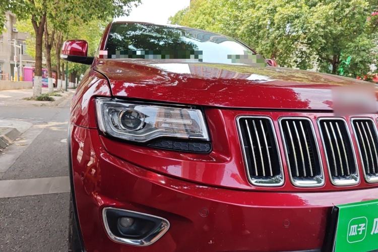 Used Jeep Grand Cherokee 2014 3.0L Comfort Navigation Edition Right Front Headlight