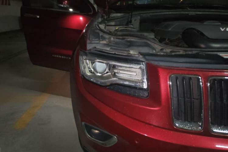 Used Jeep Grand Cherokee 2014 3.6L Elite Navigation Edition Right Front Headlight