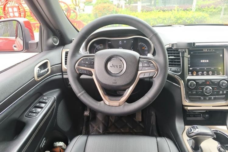 Used Jeep Grand Cherokee 2014 3.6L Elite Navigation Edition Steering Wheel