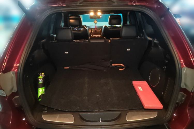 Used Jeep Grand Cherokee 2014 3.6L Elite Navigation Edition Trunk