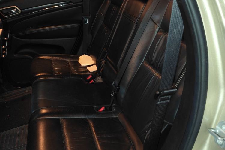 Used Jeep Grand Cherokee 2014 3.0L Comfort Navigation Edition Left Rear Seat