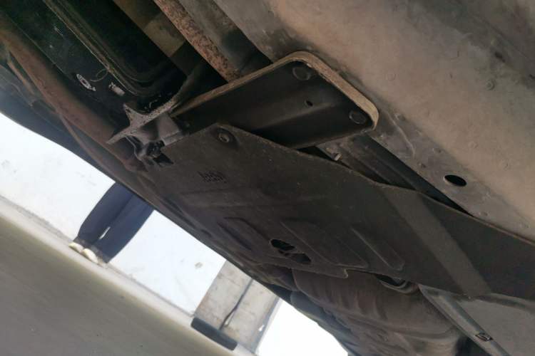 Used Jeep Grand Cherokee 2014 3.6L Flagship Prestige Edition Chassis Front Left