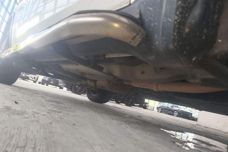Used Jeep Grand Cherokee 2014 3.0L Comfort Navigation Edition Chassis Front Right