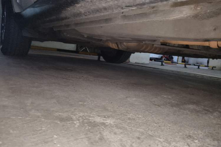Used Jeep Grand Cherokee 2014 3.6L Elite Navigation Edition Chassis Front Right