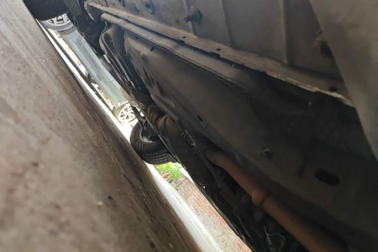 Used Jeep Grand Cherokee 2014 3.0L Comfort Navigation Edition Chassis Front Right