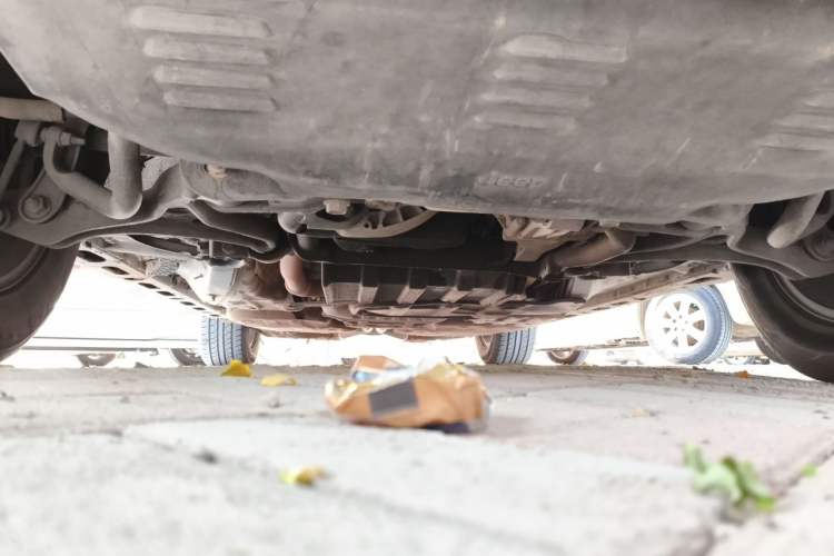 Used Jeep Grand Cherokee 2014 3.6L Elite Navigation Edition Chassis Front