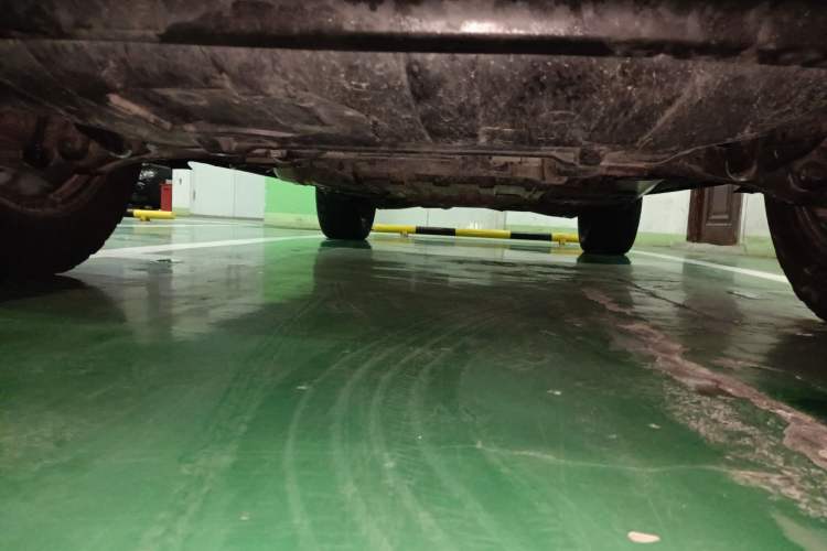 Used Jeep Grand Cherokee 2014 3.6L Elite Navigation Edition Chassis Front