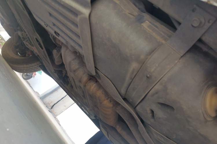 Used Jeep Grand Cherokee 2014 3.6L Flagship Prestige Edition Chassis Rear Left