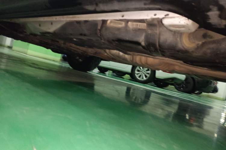 Used Jeep Grand Cherokee 2014 3.6L Elite Navigation Edition Chassis Rear Left